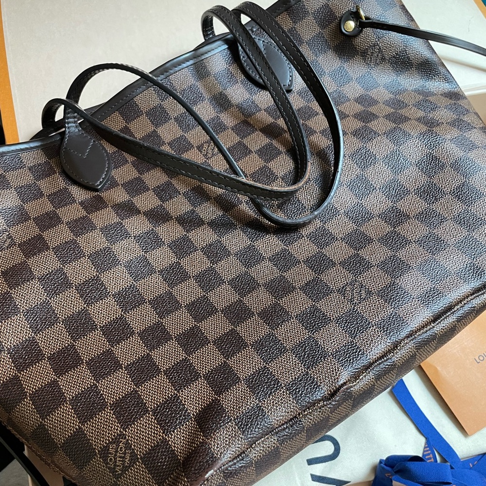 FINAL SALE Louis Vuitton Neverfull MM